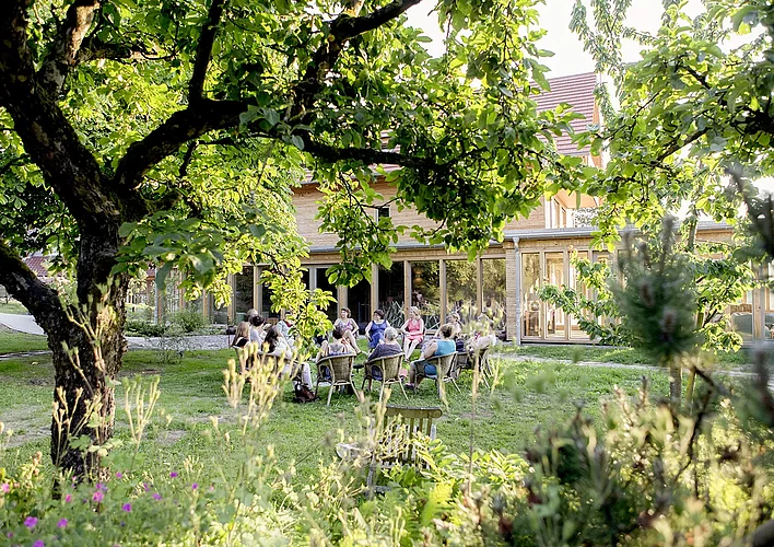 Offenes Kurhaus am 31. Mai 2026Kostenlose Vorträge, Kurinfos und Ayurveda-Delikatessen für alle Interessierten. Seien Sie dabei, um uns und Ayurveda kennenzulernen!Kostenlos&nbsp;anmelden