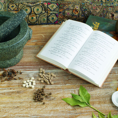 Ayurveda Medizin Buch Mörser Tabletten