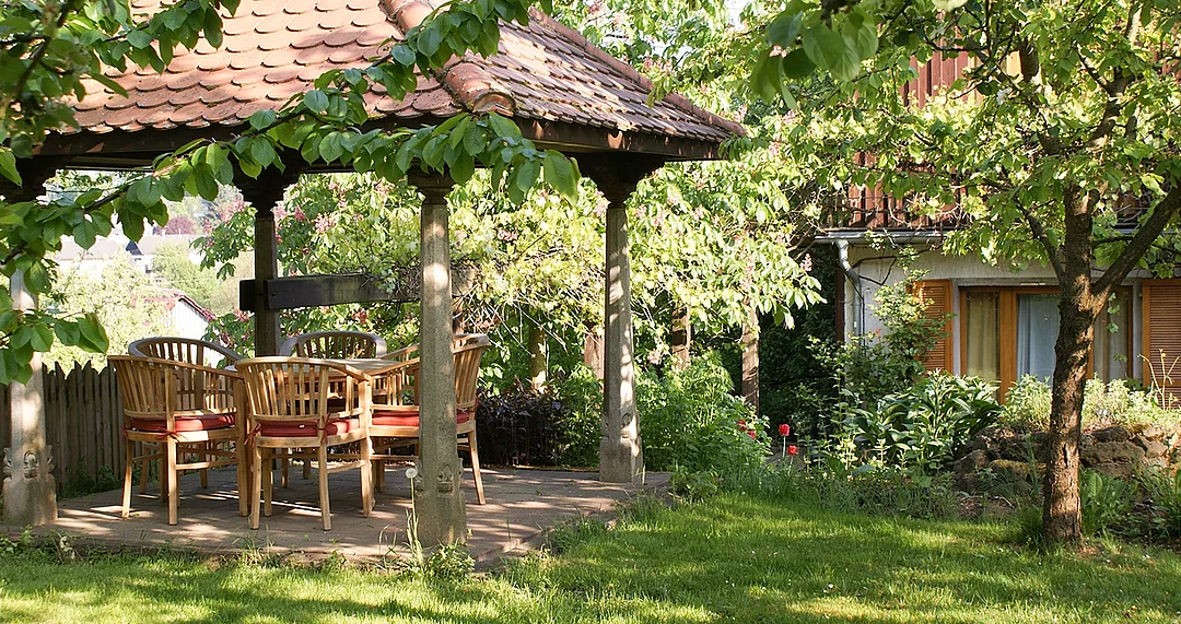 Pavillon im Garten