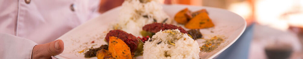 Ayurveda Koch Ayurvedisch essen Reis und Süßkartoffel